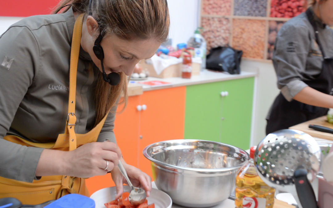 Fundación Amigos de Galicia continúa el programa “Alimentando su futuro” con la chef Lucía Freitas, que cuenta con una Estrella Michelín y dos Soles Repsol en su restaurante A Tafona