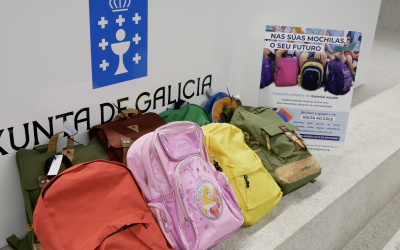 Fundación Amigos de Galicia comienza con la entrega de material escolar entre familias con menores a cargo atendidas en Pontevedra